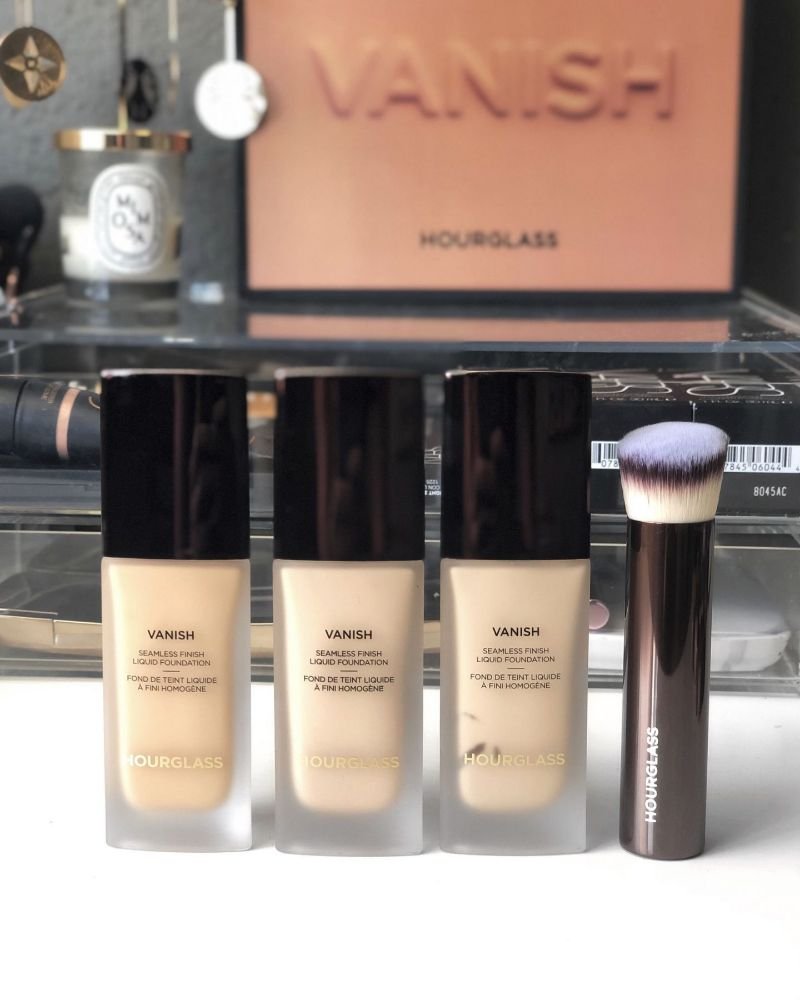 All My Review About Hourglass Vanish Seamless Finish Liquid Foundation