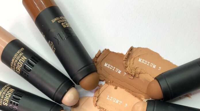 Review Nudestix Tinted Blur Stick
