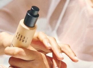 Bobbi Brown Skin Long Wear Foundation Review