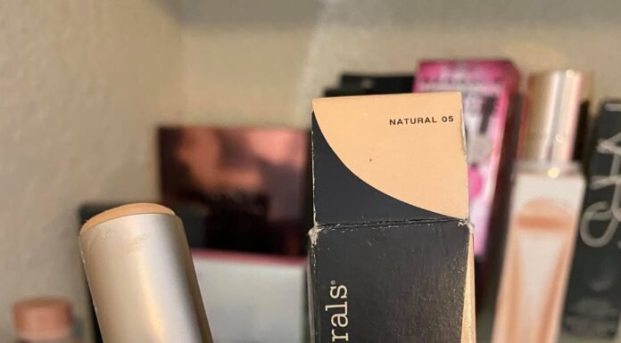 REVIEW BARE MINERALS COMPLEXION RESCUE HYDRATING FOUNDATION STICK