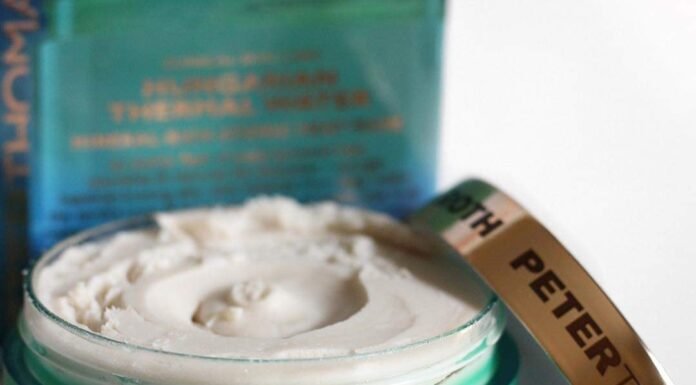 PETER THOMAS ROTH HUNGARIAN THERMAL MINERAL RICH ATOMIC HEAT MASK REVIEW TEXTURE PETER THOMAS ROTH HUNGARIAN THERMAL MINERAL RICH ATOMIC HEAT MASK