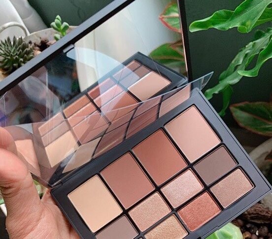 NARS SKIN DEEP EYESHADOW PALETTE REVIEW