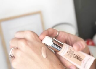 REVLON PHOTOREADY CANDID FOUNDATION REVIEW