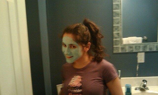 How to Make a Face Mask with Natural Ingredients how to make a face mask