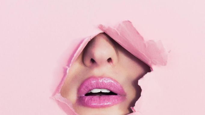 The 10 Best Lip Plumpers for Fuller Lips 2022