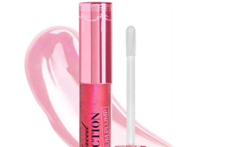 Yummy Bear Lip Injection Review: Is This Viral Plumper Worth The Hype? Lip Injection Maximum Plump Extra Strength Hydrating Lip Plumper Gloss