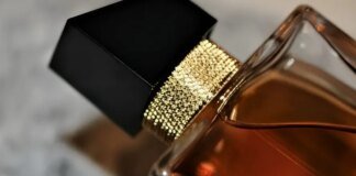 Yves Saint Laurent Libre Review: A Bold Statement of Modern Feminine Freedom Fragrance Review: Yves Saint Laurent – Libre