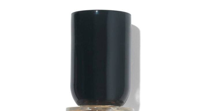 Violet Ends Review: A Bold Twist on Traditional Floral Fragrances Violet Ends Boy Smells perfume