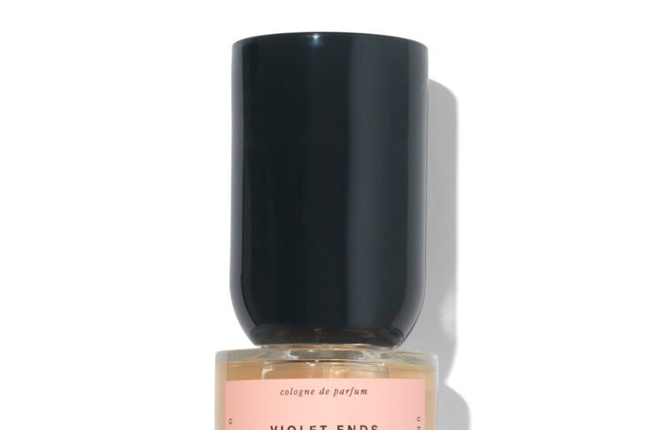 Violet Ends Review: A Bold Twist on Traditional Floral Fragrances Violet Ends Boy Smells perfume