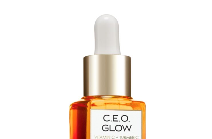 Sunday Riley CEO Vitamin C Serum Review: Is This Brightening Powerhouse Worth The Hype? Sunday Riley C.E.O. 15% Vitamin C Brightening Serum