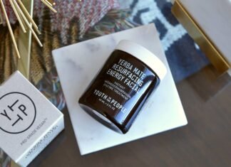 Honest Review: Youth To The People Yerba Mate Resurfacing Energy Facial – Worth The Hype? Youth To The People Yerba Mate Resurfacing Energy Facial Review