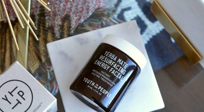 Honest Review: Youth To The People Yerba Mate Resurfacing Energy Facial – Worth The Hype? Youth To The People Yerba Mate Resurfacing Energy Facial Review