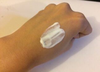 Honest Review: Ultra Facial Moisturizer SPF 30 – Your Daily Sun Shield Companion Ultra Facial Cream Sunscreen SPF 30 - Kiehl's Since 1851