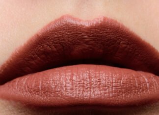 Urban Decay Vice Hydrating Lipstick Swatches: A Complete Review for Lip Color Enthusiasts Urban Decay Vice Lipstick • Lipstick Review & Swatches