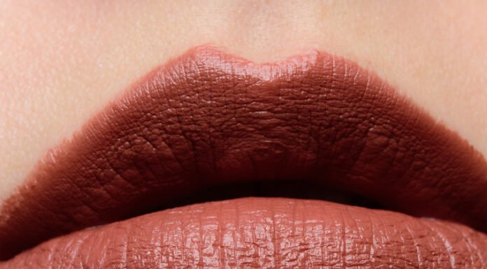 Urban Decay Vice Hydrating Lipstick Swatches: A Complete Review for Lip Color Enthusiasts Urban Decay Vice Lipstick • Lipstick Review & Swatches